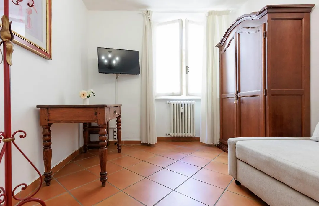 Ponte Vecchio Comfort Apartment-1